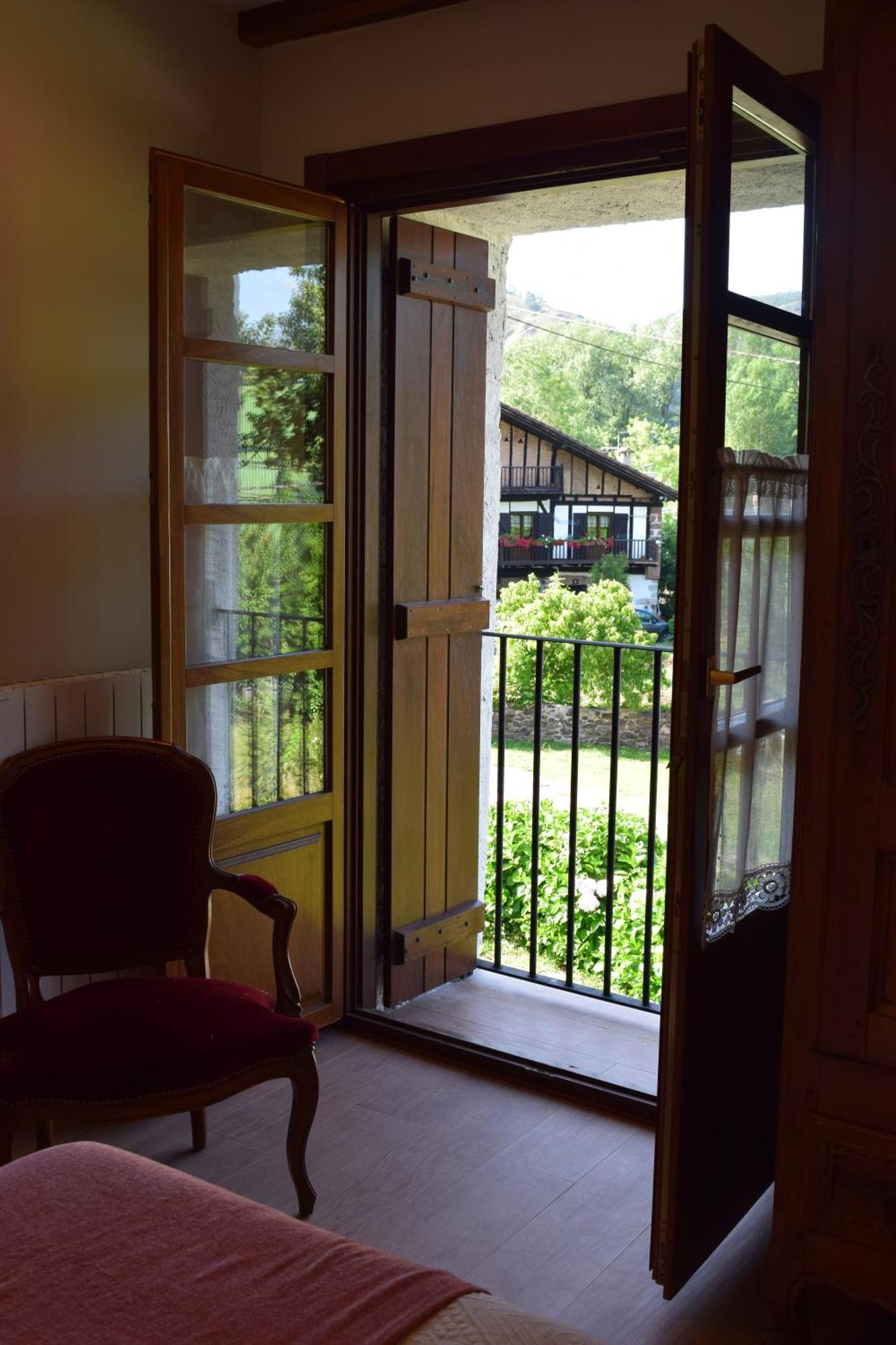 Peritxenea Landa Apartamentuak Лесака Екстер'єр фото